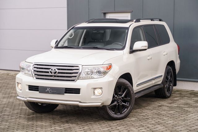 Toyota Land Cruiser 2013 200 Executive € 37000 HC INTER