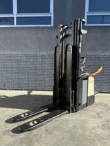 Crown ETi 4000 Baujahr 2014/ Akku 2021 Triplexmast Ini - Crown LKWs