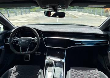 2025 AUDI RS6 — миниатюра 22