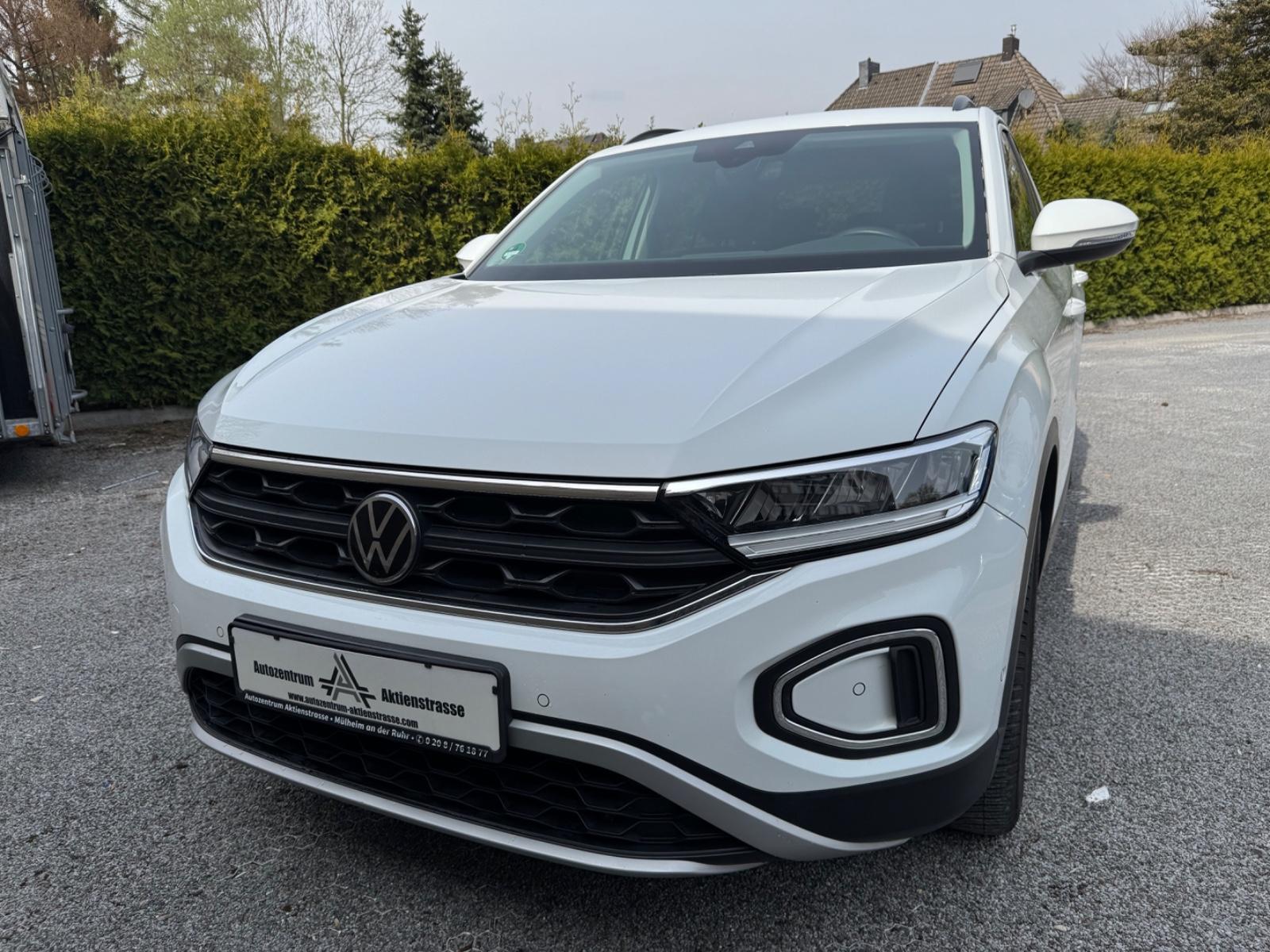 Volkswagen T-Roc Life LMF PDC App Conect VW Garantie 1.Hand
