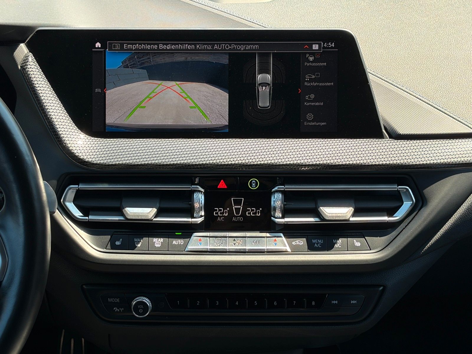 Fahrzeugabbildung BMW M135i xDrive Shadow Alcantara KZG CAM HiFi HuD
