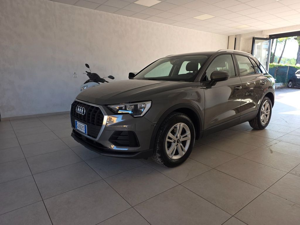 Image of Audi Q3
