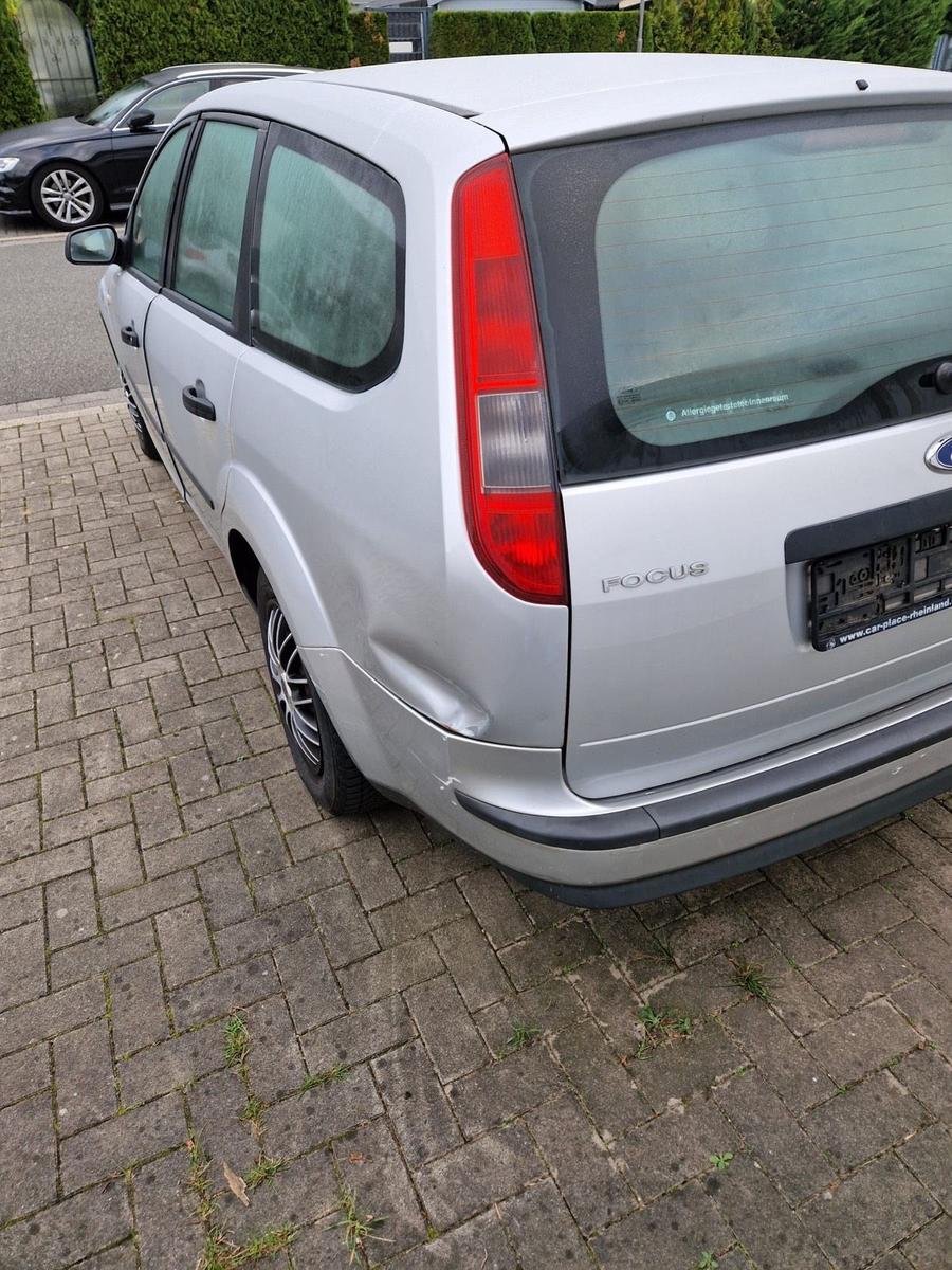 Ford Focus 2006 — photo 5