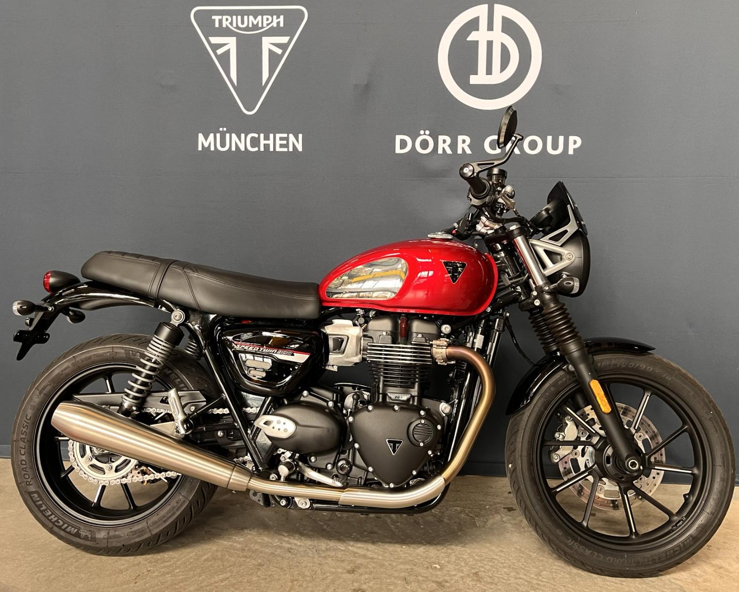 Triumph Speed Twin 900 Red Hopper / Chrome Top Zustand!