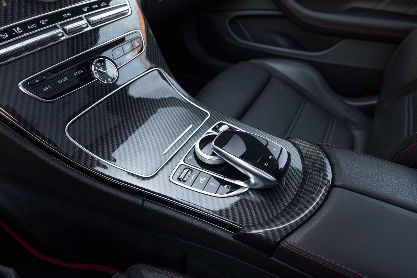 Fahrzeugabbildung Mercedes-Benz C 43 AMG C63 Optik BURMESTER CARBON KAM LED NAV