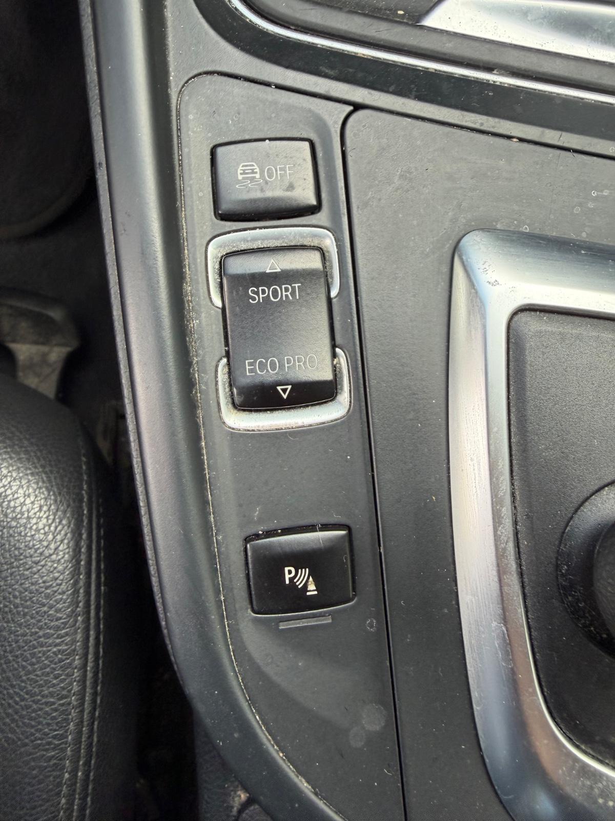 BMW 330d Luxury 3.0 258ch - 1 ère main - TVA Récupérable - Carplay - Pneus été - Toit ouvrant