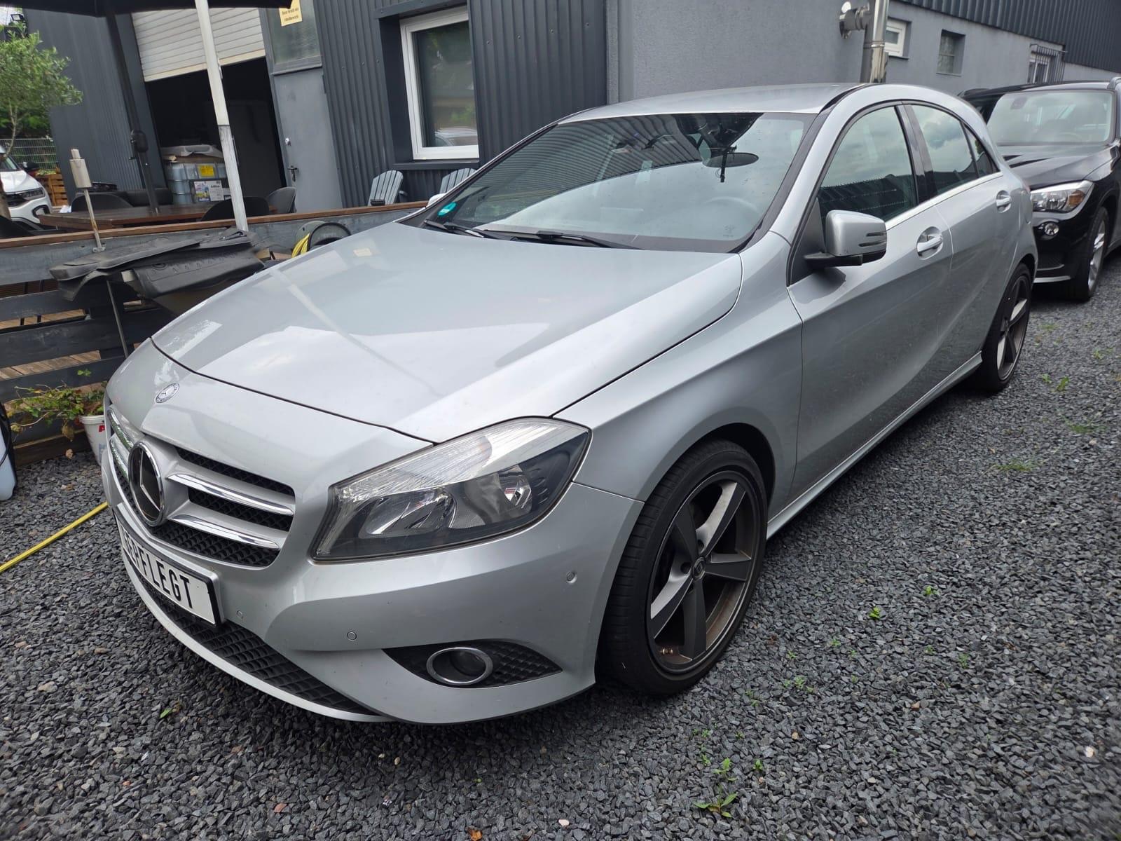 Mercedes-Benz A 180 A A 180 BlueEff. Tip Top