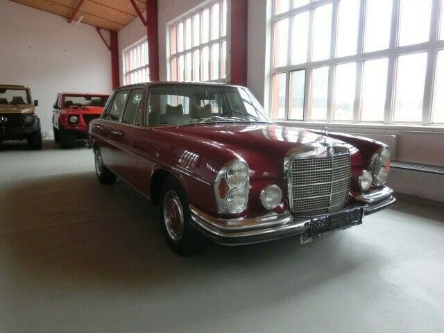 Mercedes-Benz 300 SEL 6.3 Liter