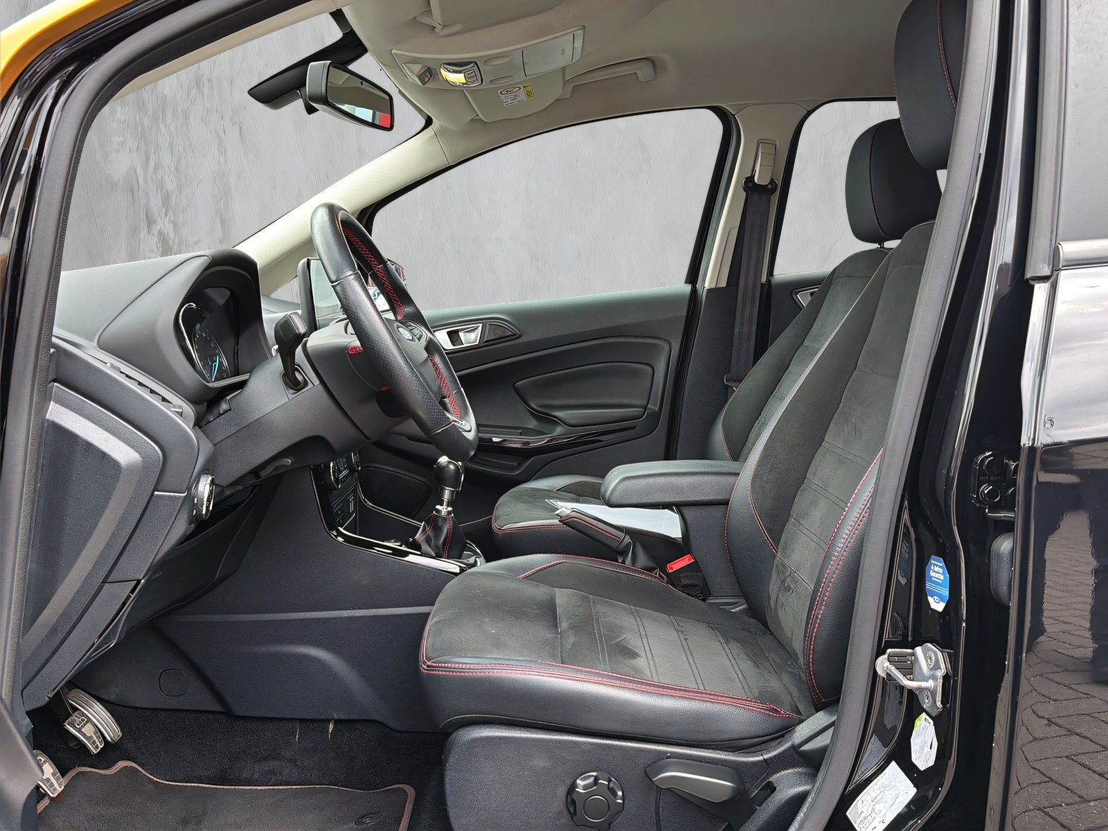 Fahrzeugabbildung Ford EcoSport 1.0 ST-LINE AHK LEDER KLIMAAUT.NAVI PDC
