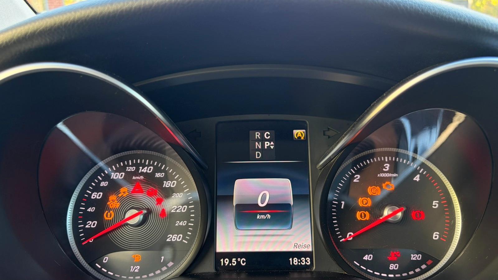 Mercedes-Benz V 250 d 4MATIC AVANTGARDE - Burmester & Panorama