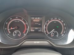 Fahrzeugabbildung Skoda Octavia Combi RS 2,0 FSI WKR Navi AHK
