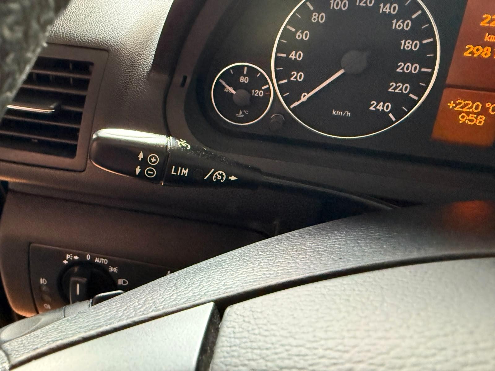 Mercedes-Benz A 180 Elegance Autom. / 30 Tkm/Sitzheizung / PDC