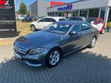 Mercedes-Benz E 250 Limousine/ 1-HAND / 17.400 KM / LED / Navi - gebrauchte Mercedes-Benz E 250 aus dem Jahr 2017