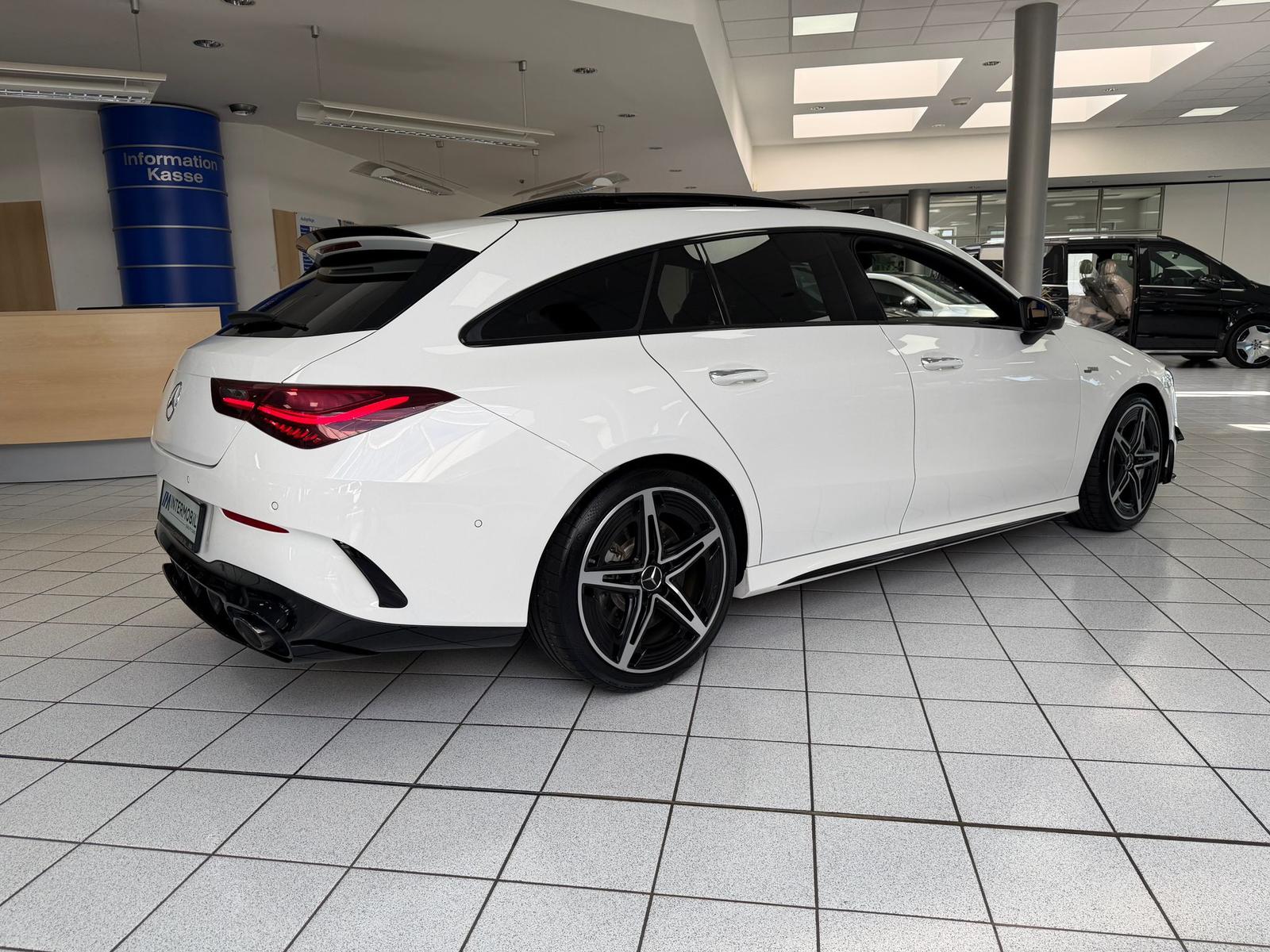Mercedes-Benz CLA 35 AMG Shooting Brake 4M*AERO-KIT*PANO*STHZG