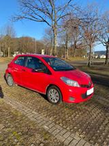 Toyota Zuverlässiger roter Toyota Yaris I TÜV neu - : Kleinwagen, Zuverlässige