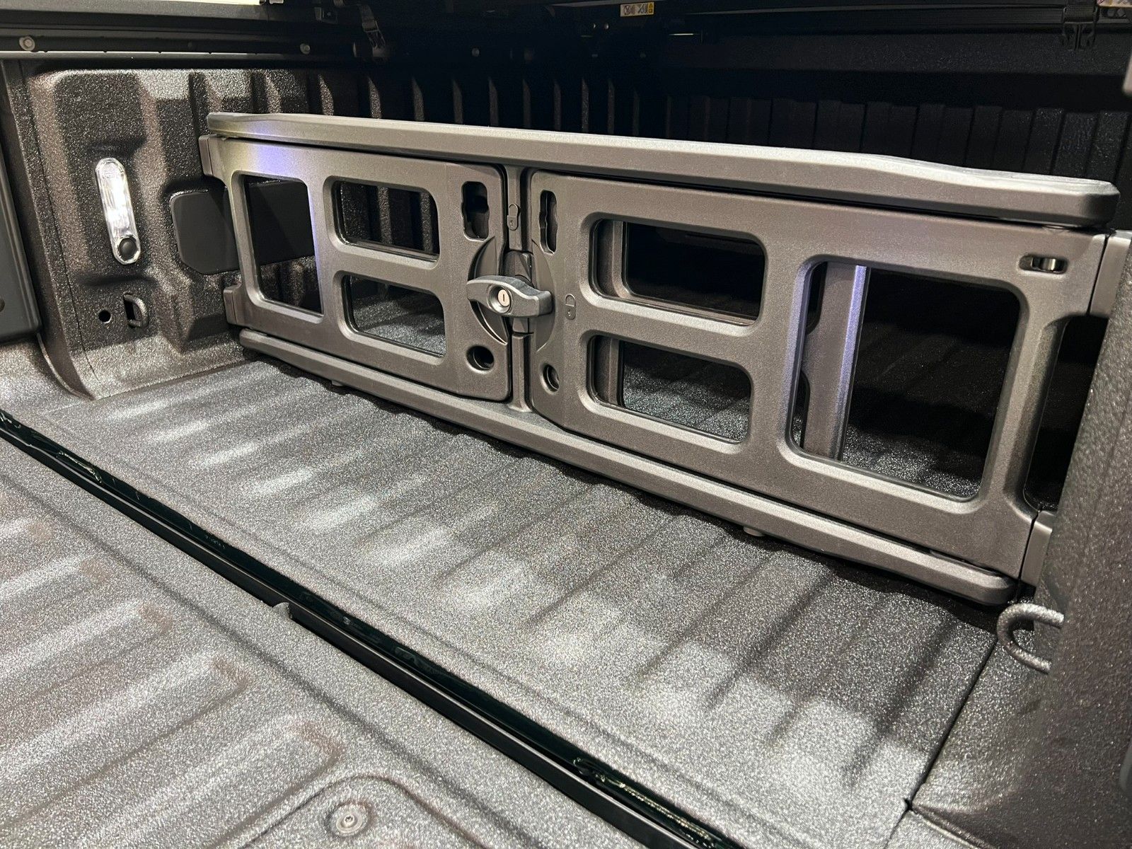 Fahrzeugabbildung Dodge RAM 1500 Limited Night  5,7L V8 HEMI