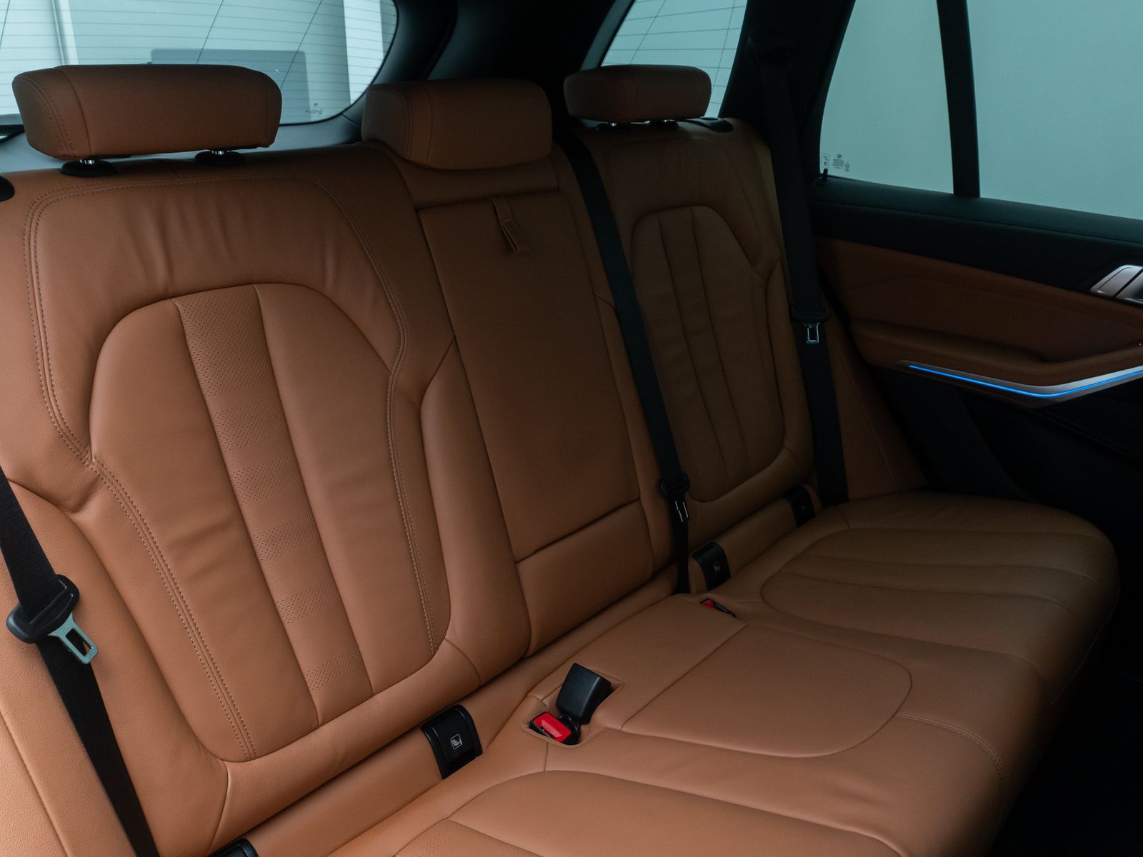 Fahrzeugabbildung BMW X5 xD45e M Sport Laser 360° DAB HUD Individual