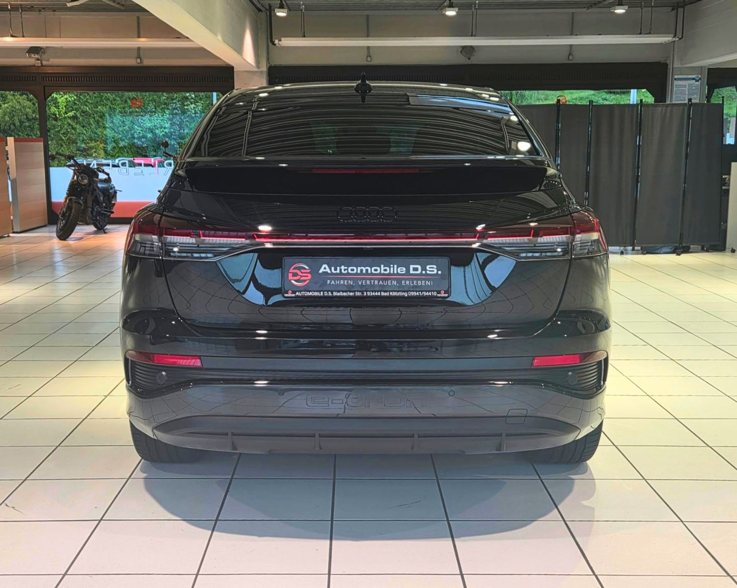 AUDI Q4 — zdjęcie 6