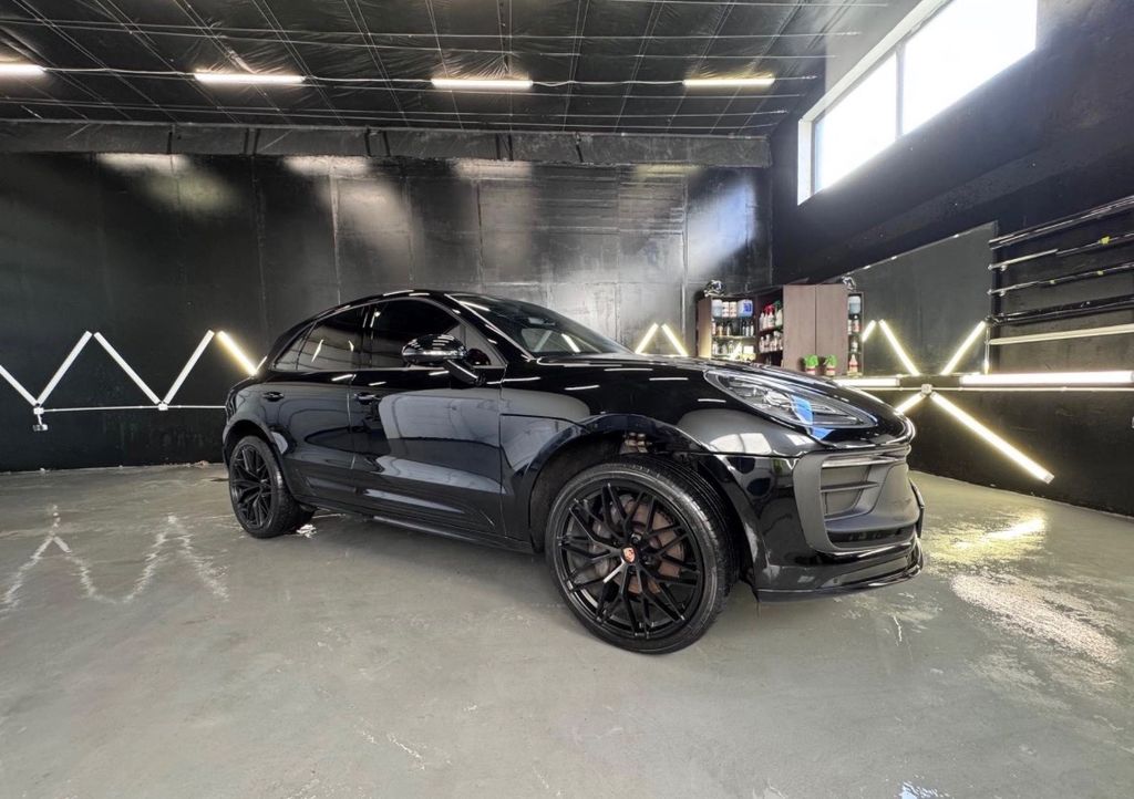 Image of Porsche Macan