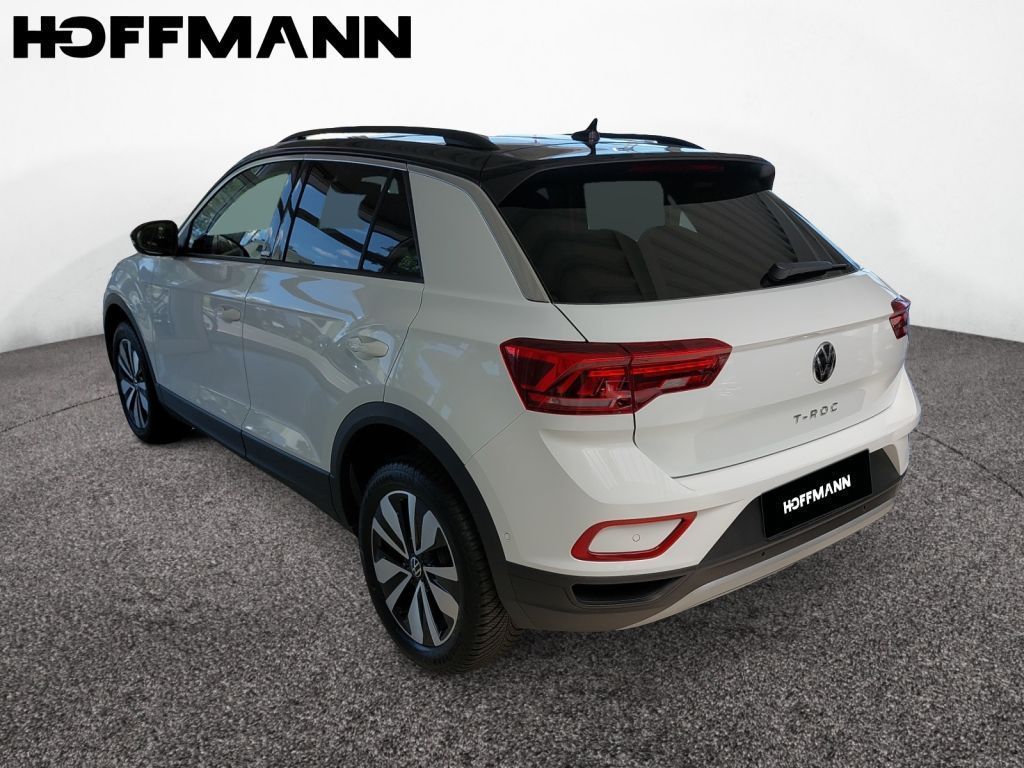 Fahrzeugabbildung Volkswagen T-Roc 1.5 TSI Move Digital Cockpit Navi