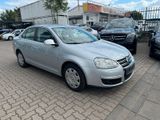 Volkswagen Jetta V Comfortline 2.0*AUTOMATIK*TEMPOMAT*PDC-H - Volkswagen Jetta mit Benzin-Antrieb: Limousine, Automatik