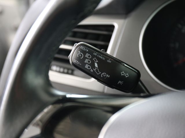Volkswagen Golf Sportsvan 1.2 KLIMAAUTOMATIK SITZHEIZ PDC