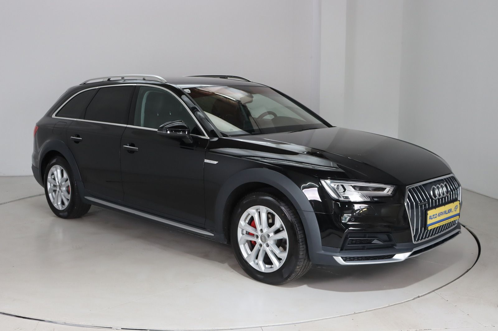 Fahrzeugabbildung Audi A4 Allroad Quattro LED * Sportsitze * Navi * Sit