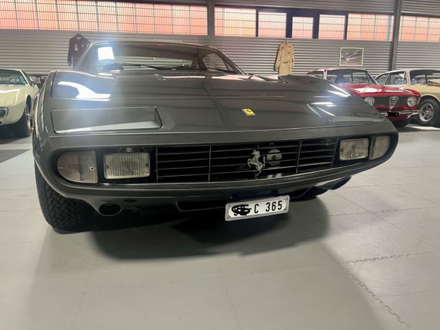 Ferrari 365 GTC/4