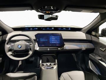 2026 BMW IX3 缩略图 12