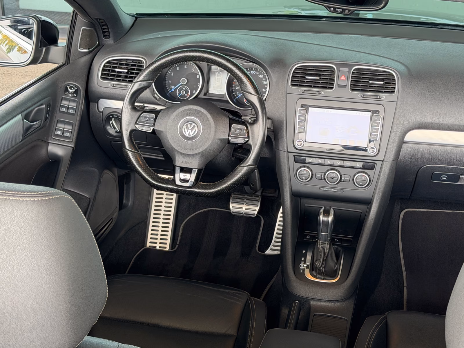 Volkswagen Golf VI Cabriolet R | Led | Dynaudio | Shz | Pdc