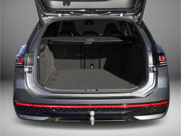 Volkswagen Passat R-Line 2.0 TDI 4Motion DSG AHK IQ Light