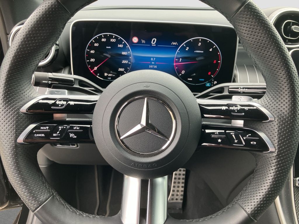 Fahrzeugabbildung Mercedes-Benz GLC 220 d 4MATIC Coupé AMGLine*NightP.*DIGITAL