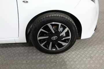 Toyota Aygo 1.0 x-final *CAM*DAB*KLIMA*TEL*