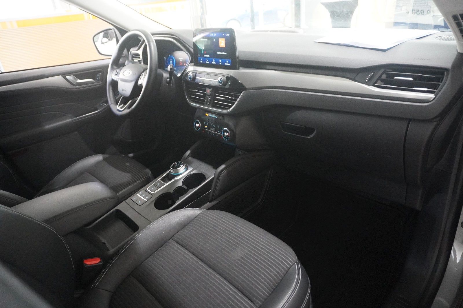 Fahrzeugabbildung Ford Kuga 1.5D TITANIUM X NAVI/LED/KAMERA/HUD/B&O/AHK