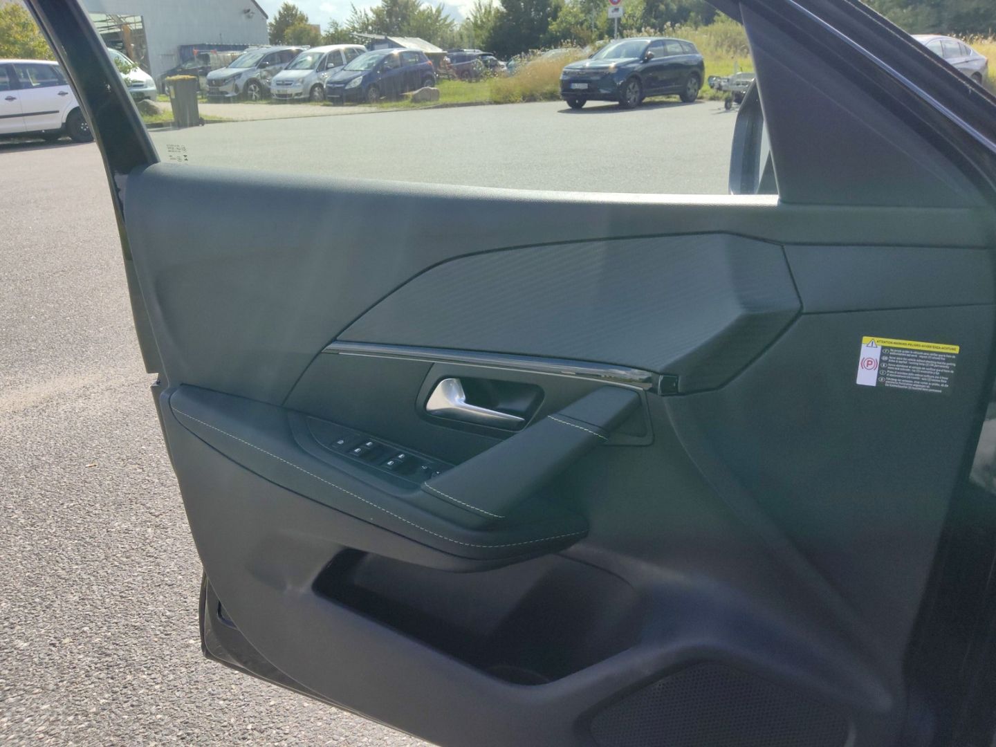 Peugeot 208 - Bild 13
