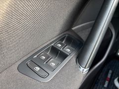 Fahrzeugabbildung Volkswagen Golf VII Variant GTD -DYNAUDIO*BiXen*Sitzhzg*PDC