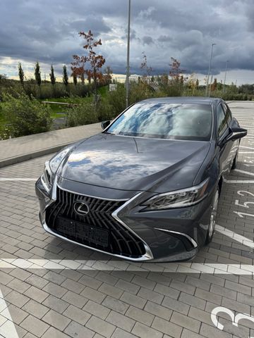 Lexus ES 300 hybrid LUXURY