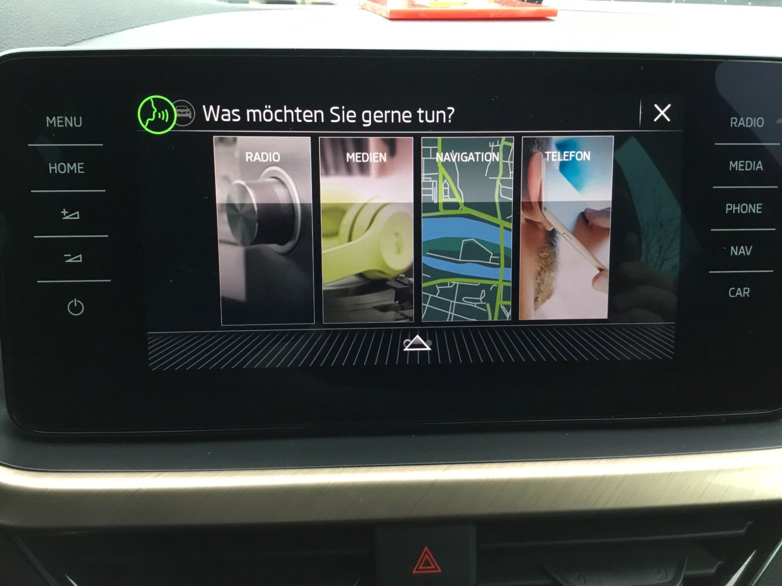 Fahrzeugabbildung SKODA Kamiq 1.6 TDI Style+AHK+LED+Kamera+Navi