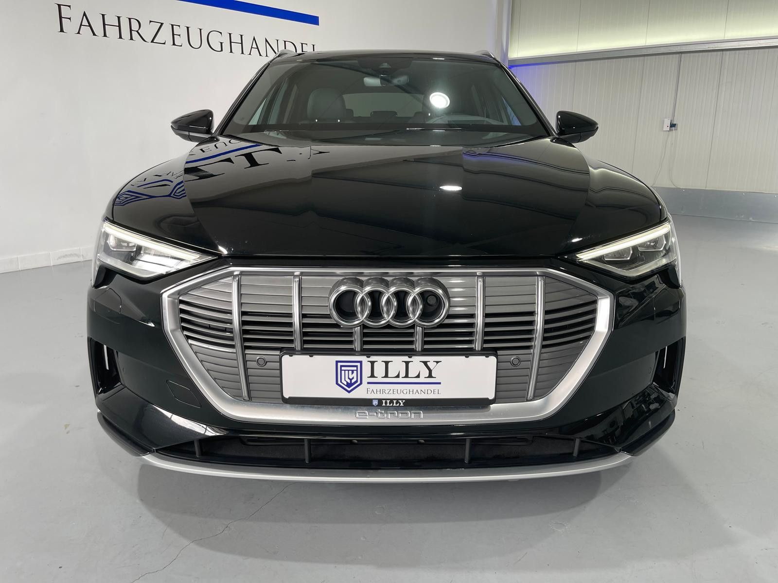 Fahrzeugabbildung Audi e-tron 55 Quattro*Audi-Anschlussgarantie*S-line*