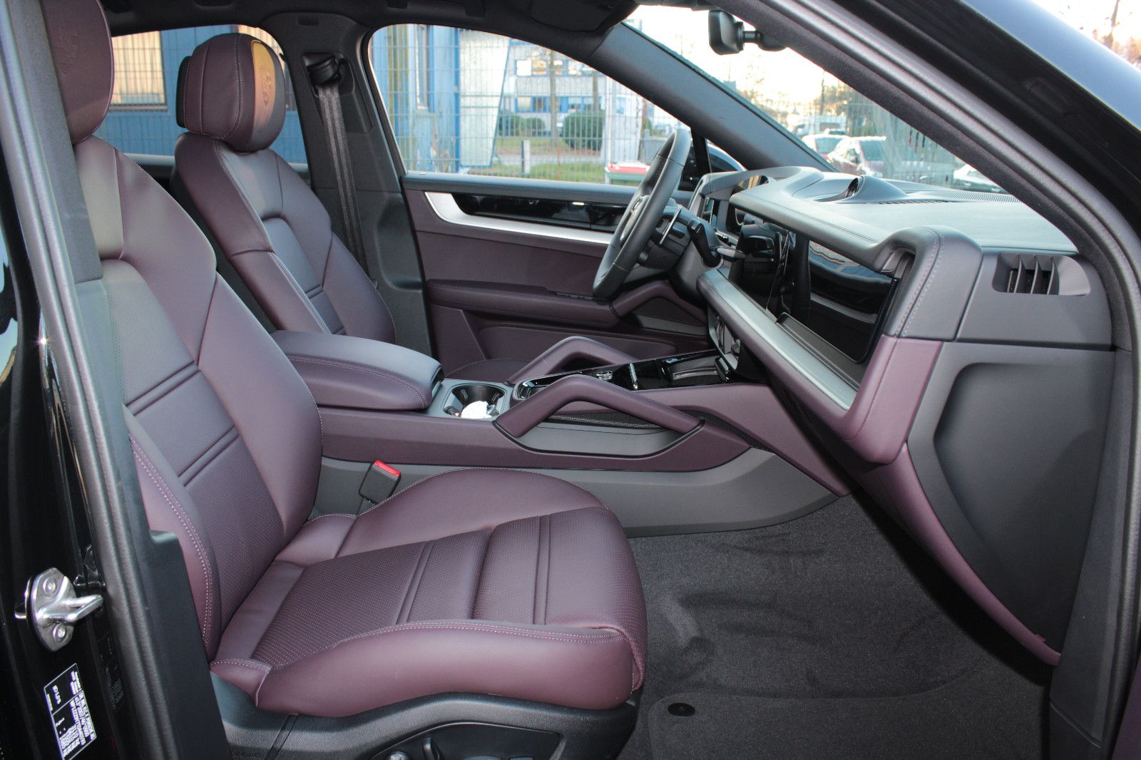 Fahrzeugabbildung Porsche Cayenne Coupe E-Hybrid *MY2026*