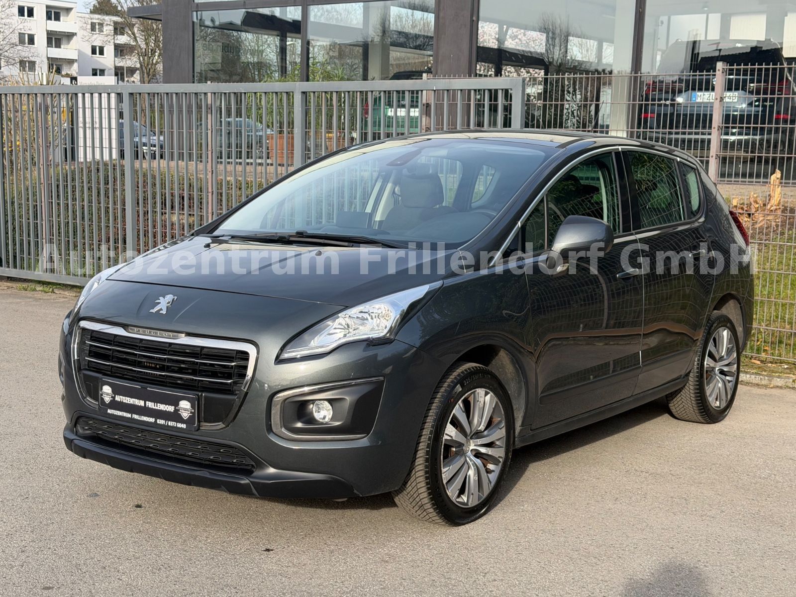 Peugeot Peugeot 3008 Active AUTOMATIK/NAVI/KAMERA/TÜV+INSP