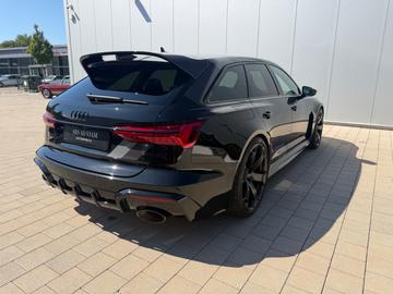 2025 AUDI RS6 photo 9