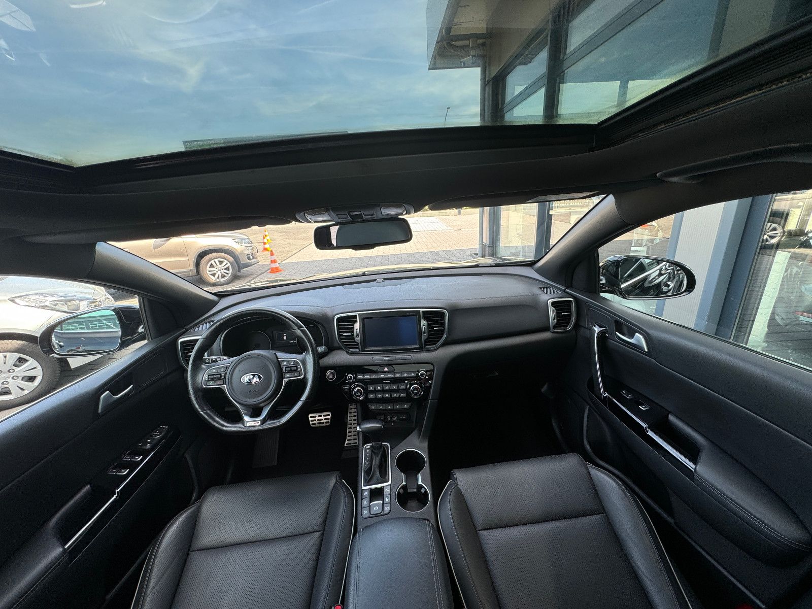 Fahrzeugabbildung Kia Sportage GT-Line 4WD,Navi,Leder,Sitzh,Kamera v+h