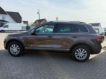 Volkswagen Touareg - 9