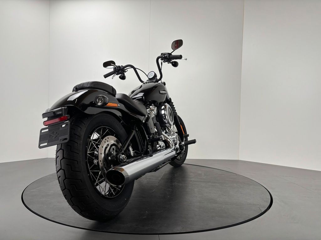 Fahrzeugabbildung Harley-Davidson STREET BOB 117 *NEUWERTIG *1.HAND