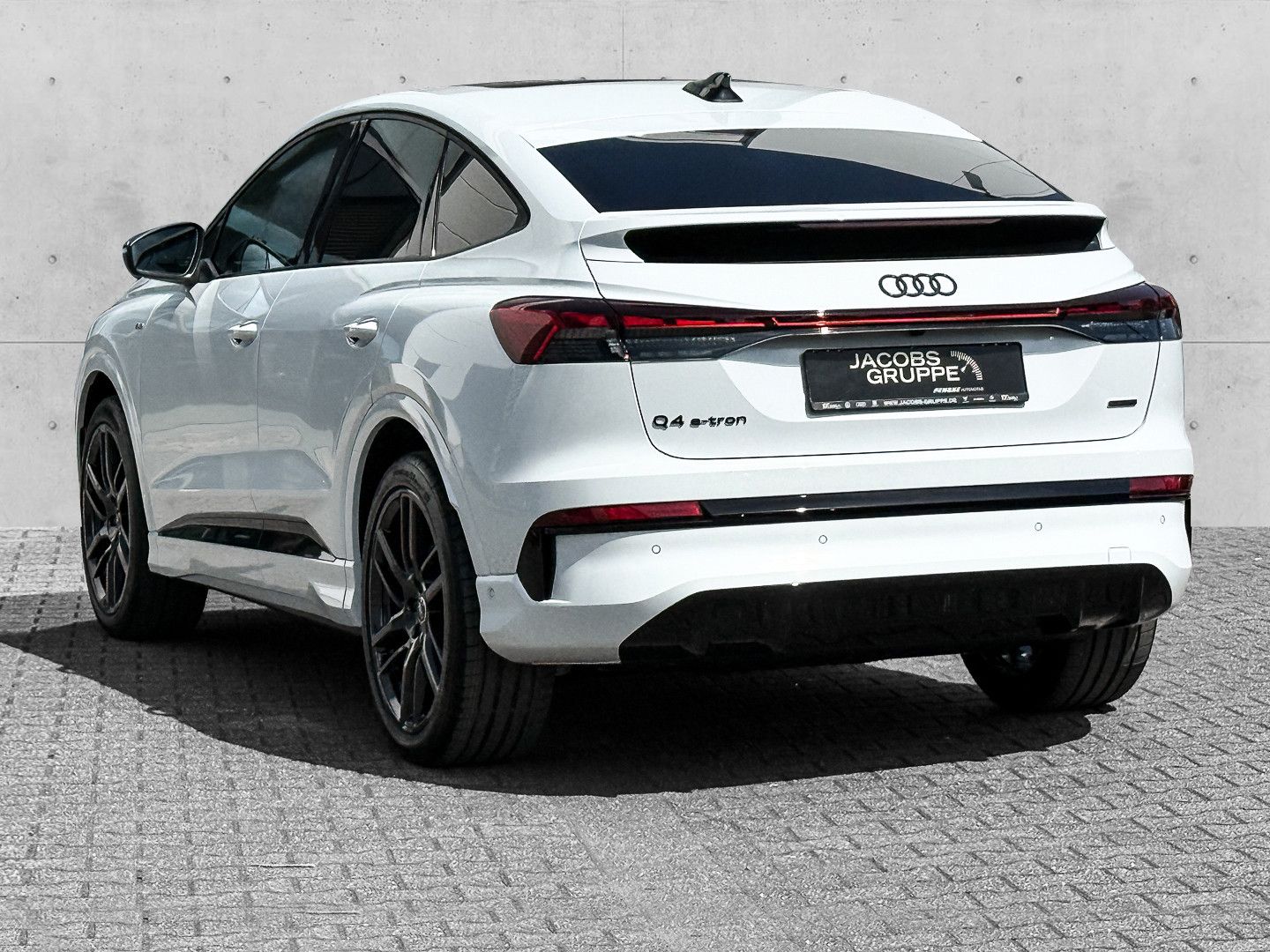 Audi Q4 Sportback e-tron quattro perform Head-Up, AHK imagem 2