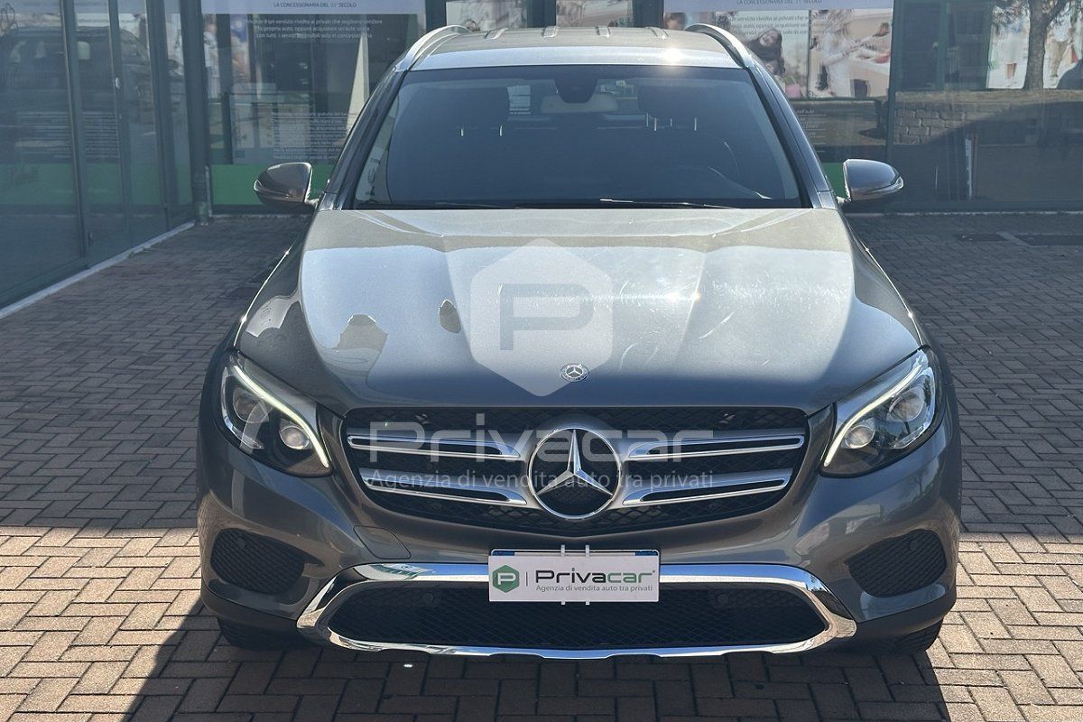 Mercedes-Benz MERCEDES GLC 220 d 4Matic Business imagem 2