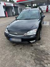 Ford Mondeo 1,8 Benziner Ghia - Ford Mondeo aus 2006: Kombi