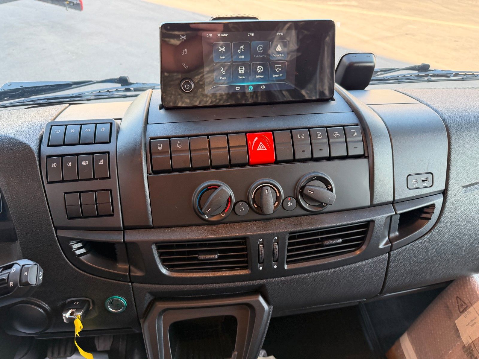 Fahrzeugabbildung Iveco Eurocargo ML75E21/P Bett AHK Klima Standheizung