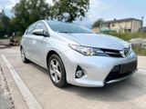 Toyota Auris 1,6 - Toyota Auris: Toyot